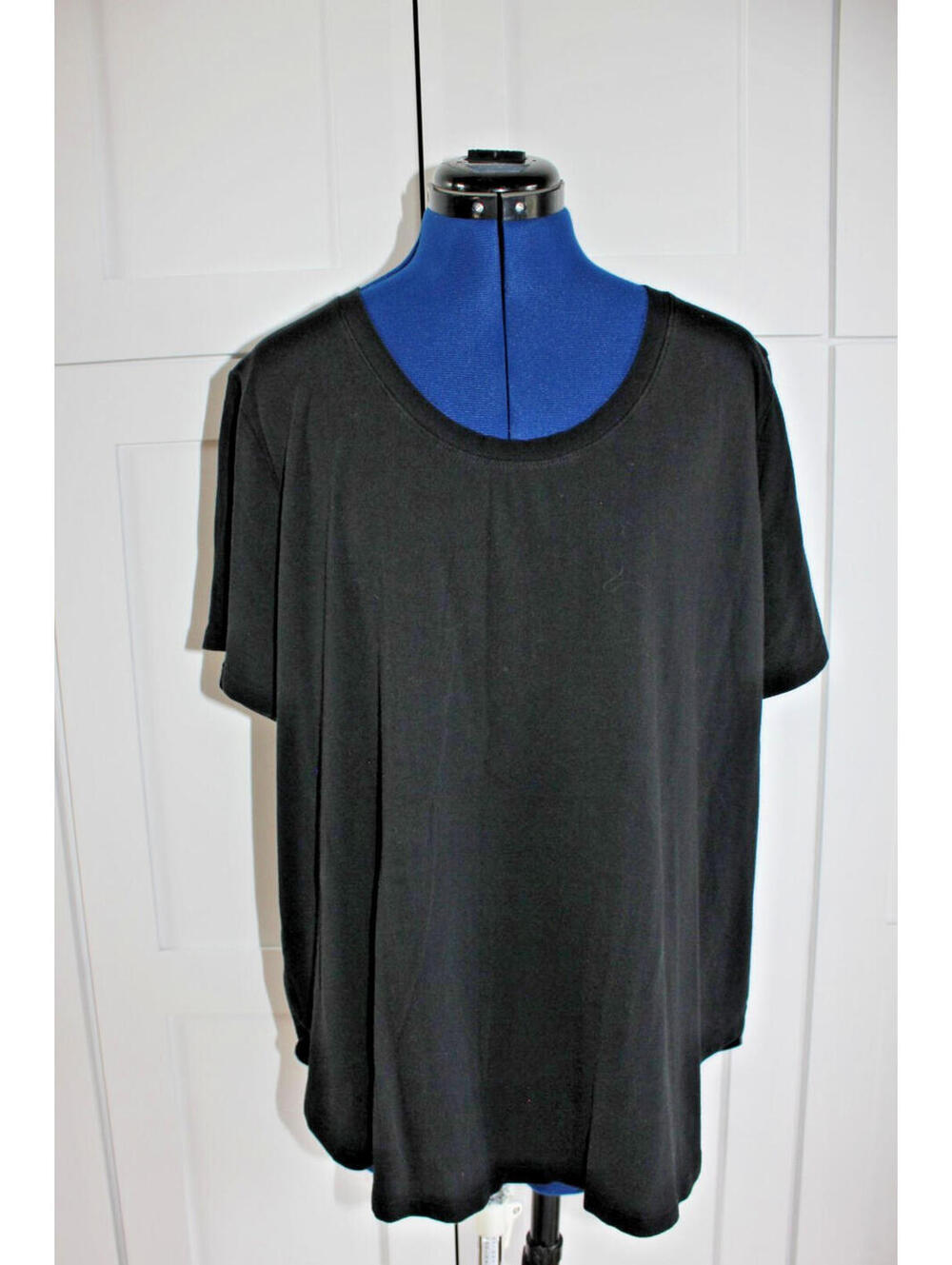 AVA & VIV  T-Shirt Women's Size 1X Black Short Sleeve Crew Neck Cotton Modal